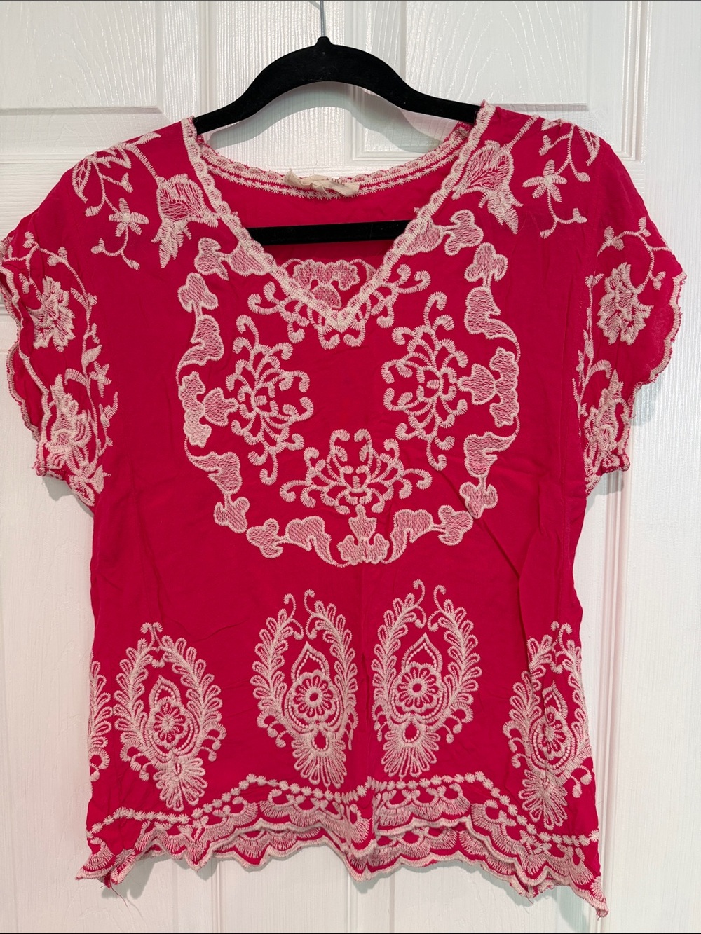 Solitaire Hot Pink Short-Sleeve Embroidered Blouse